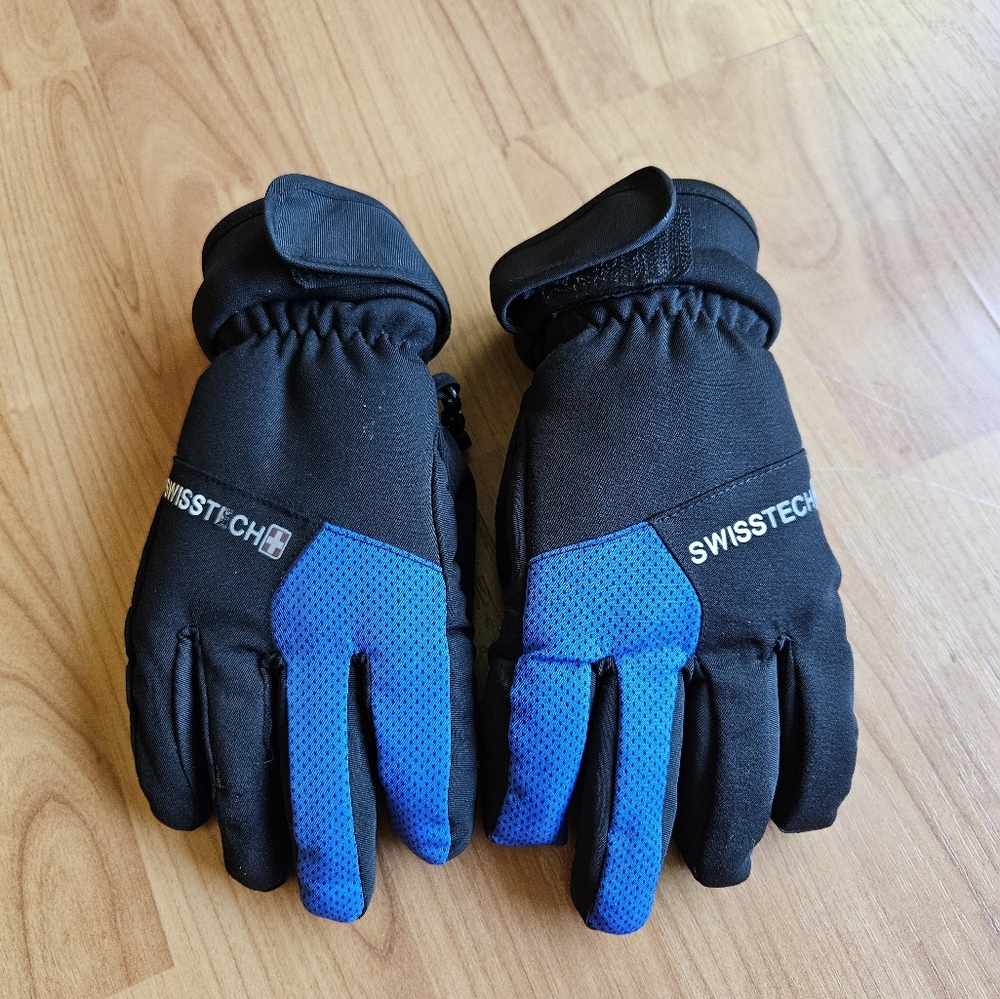 Swiss tech kids gloves